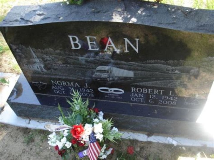 5 details about Robert and Norma Bean’s murders
