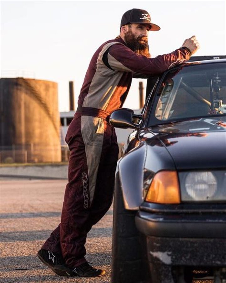 
Aaron Kaufman from “Shifting Gears” Wiki: Net Worth, Wife, Leaves Gas Monkey, Married, Height, Education 