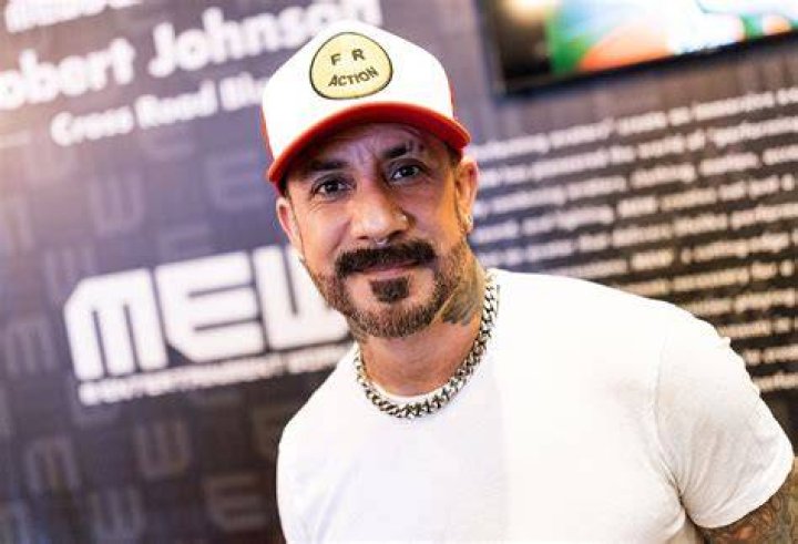 
AJ McLean Says He ‘Loves’ to Do School ‘Drop-Off’ When He’s Home: ‘I’m the Only Dad’ 