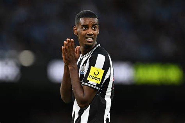 Alexander Isak Height, Weight, Net Worth, Age, Birthday, Wikipedia, Who, Nationality, Biography