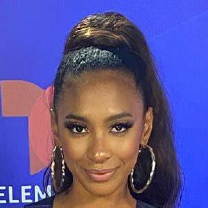 Ariana Michelle Height, Weight, Net Worth, Age, Birthday, Wikipedia, Who, Nationality, Biography