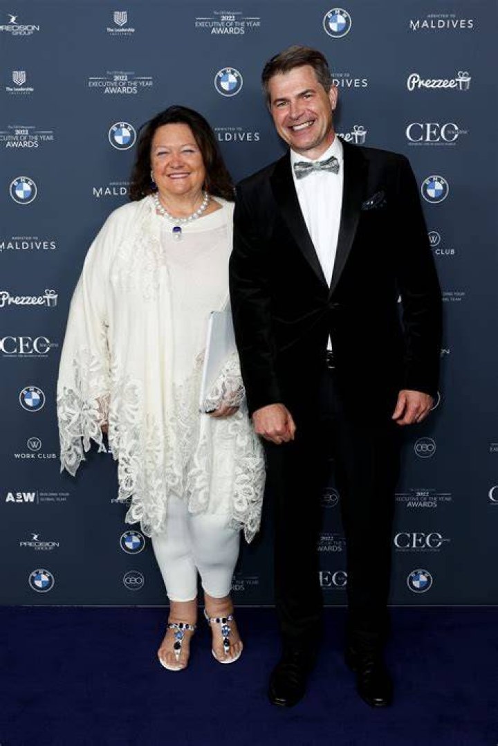Bear Rinehart Height, Weight, Net Worth, Age, Birthday, Wikipedia, Who, Instagram, Biography
