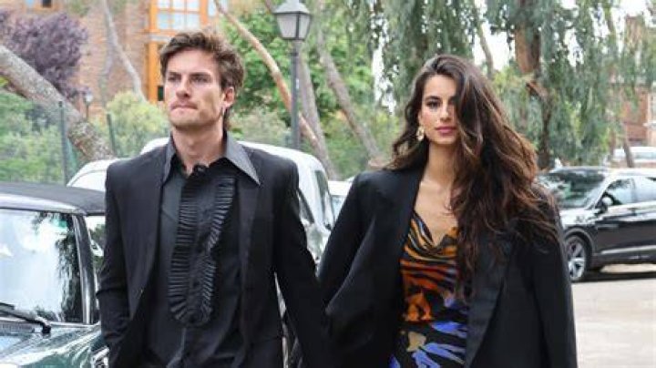 Begoña Vargas Boyfriend: Is Welcome to Eden Cast Dating Oscar Casas?
