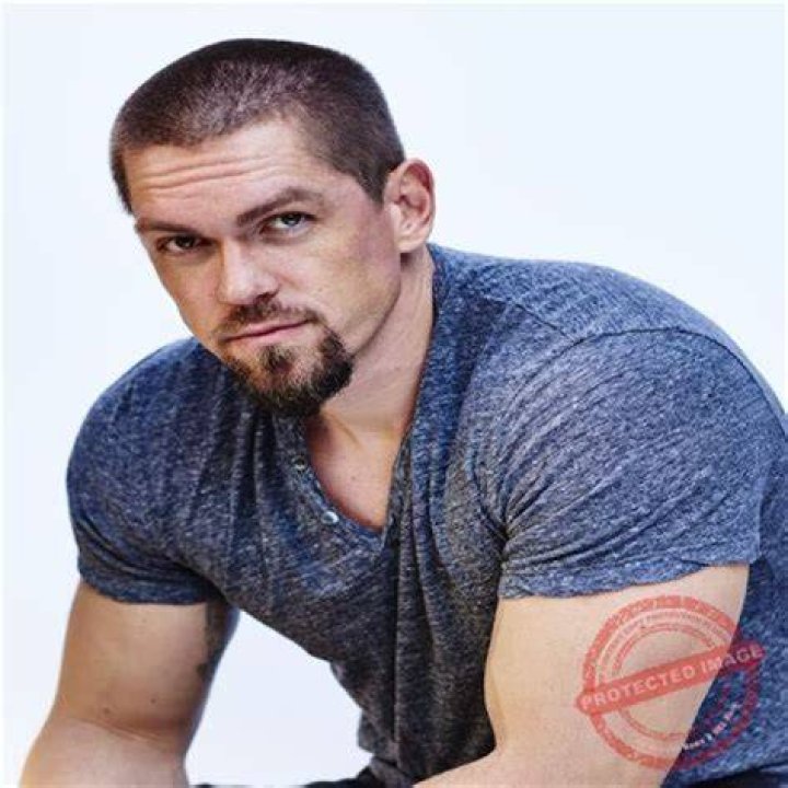 
Bryson Mozone Height, Weight, Net Worth, Age, Birthday, Wikipedia, Who, Nationality, Biography 