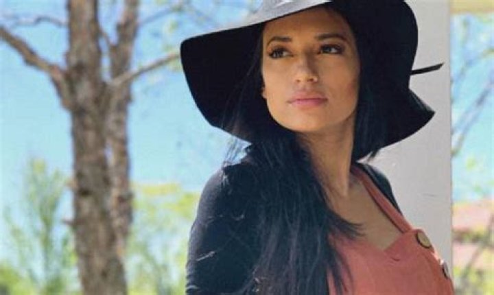 Crystal Espinal Height, Weight, Net Worth, Age, Birthday, Wikipedia, Who, Instagram, Biography