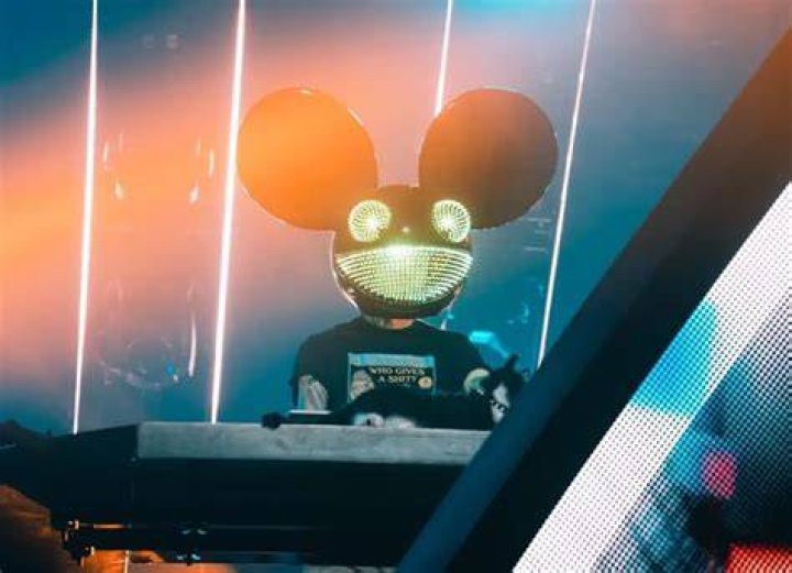 
Deadmau5 Height, Weight, Net Worth, Age, Birthday, Wikipedia, Who, Nationality, Biography 