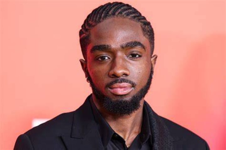 
Dean McLaughlin Height, Weight, Net Worth, Age, Birthday, Wikipedia, Who, Nationality, Biography 