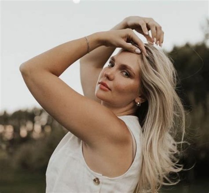 Devyn Pennell Height, Weight, Net Worth, Age, Birthday, Wikipedia, Who, Nationality, Biography