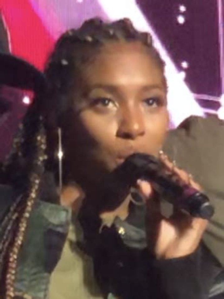 Dinah Powers Height, Weight, Net Worth, Age, Birthday, Wikipedia, Who, Nationality, Biography