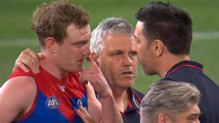
Does Harrison Petty Mother Karen Petty Have Cancer? An Update on AFL Player’s Mum’s Health Condition 