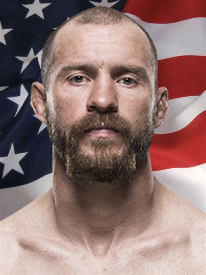 
Donald Cerrone Height, Weight, Net Worth, Age, Birthday, Wikipedia, Who, Nationality, Biography 