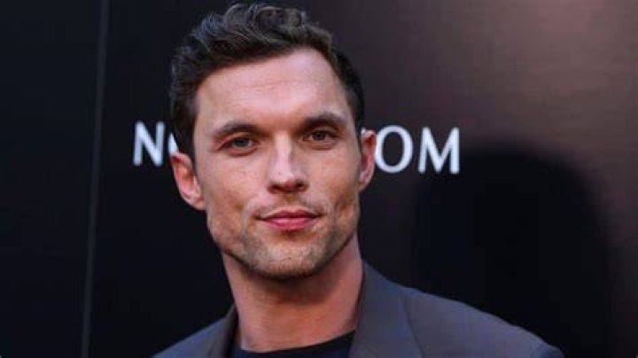 Ed Skrein (GoT) Wiki, wife, partner, son, family, net worth. Gay?