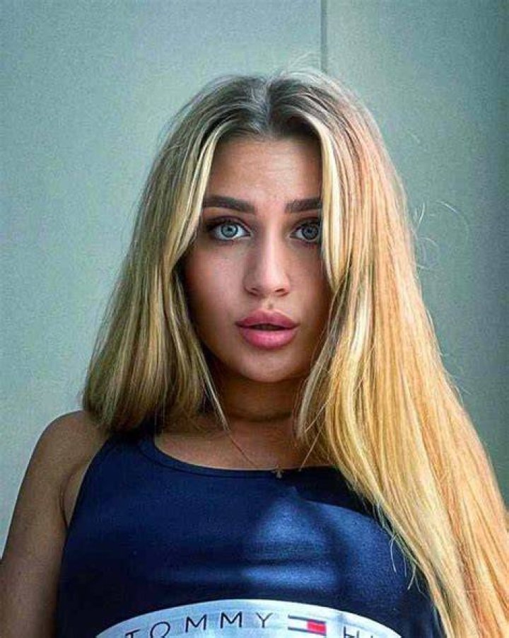 
Emma Gilmour NZ Height, Weight, Net Worth, Age, Birthday, Wikipedia, Who, Nationality, Biography 