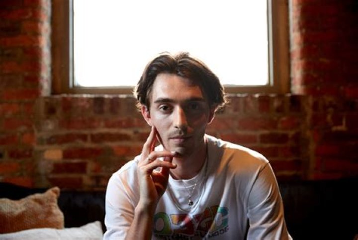 Greyson Hoelzel Height, Weight, Net Worth, Age, Birthday, Wikipedia, Who, Instagram, Biography