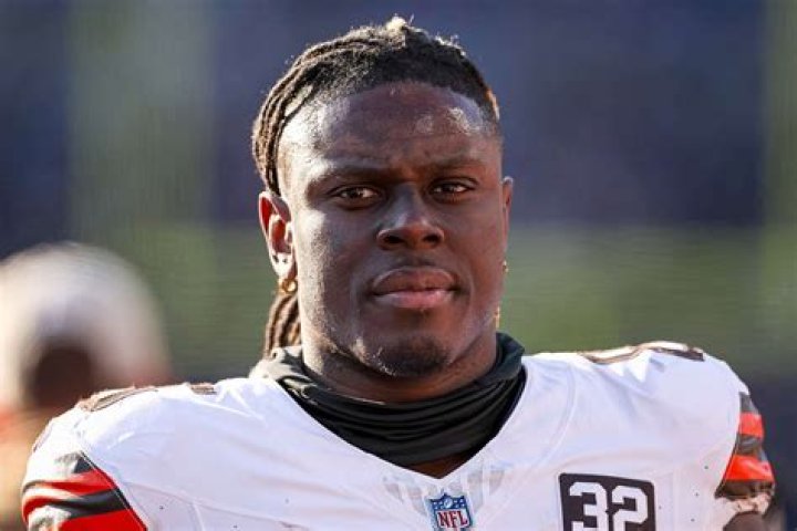 
Is David Njoku Gay? Who is David Njoku? Is David Njoku Married? 