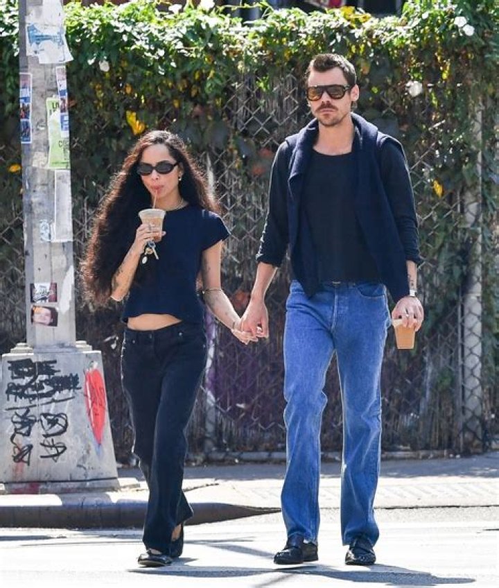 
Is Harry Styles Dating Emily Ratajkowski? Rumors Emerge After Duo Gets Snapped Kissing 
