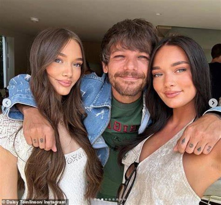 
Is Zara Mcdermott Cheating On Her Boyfriend Sam Thompson? Love Island Duo And Allegations Facts 