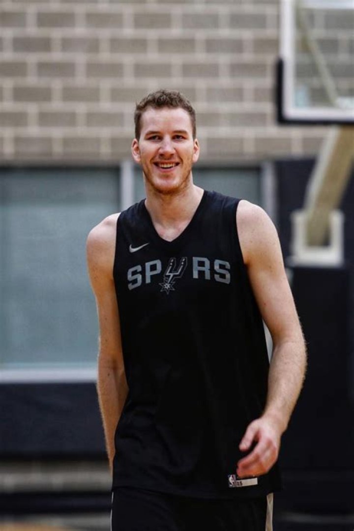 
Jakob Poeltl Height, Weight, Net Worth, Age, Birthday, Wikipedia, Who, Nationality, Biography 