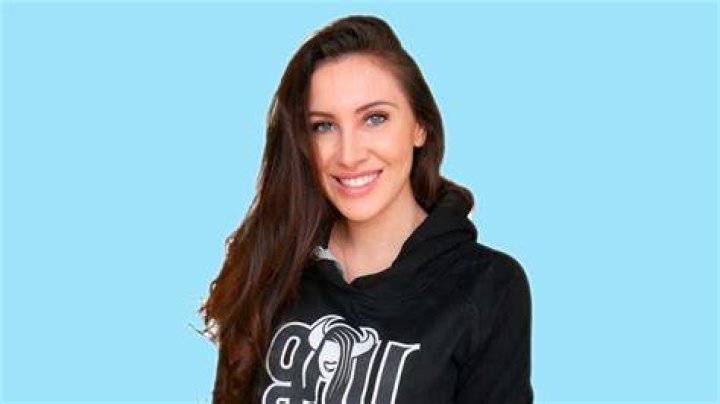 
Jasmin Gnu Height, Weight, Net Worth, Age, Birthday, Wikipedia, Who, Nationality, Biography 