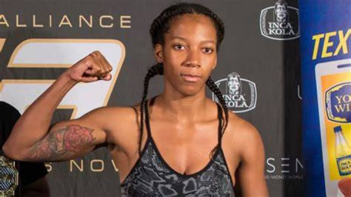 
Joselyne Edwards Height, Weight, Net Worth, Age, Birthday, Wikipedia, Who, Nationality, Biography 