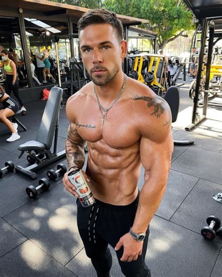  Joss Mooney