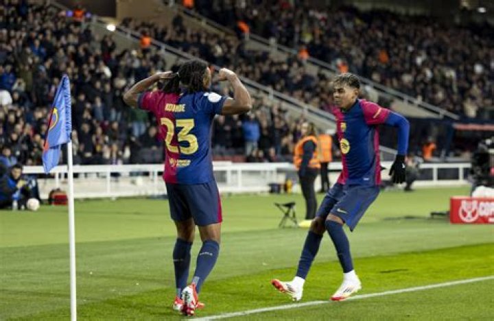 
Jules Kounde’s ‘demand’ to Xavi over Barcelona role revealed 