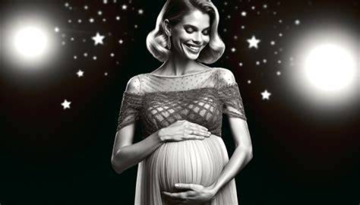 
Justine Lupe Pregnant, Who is Justine Lupe? 