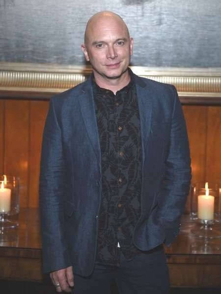 Michael Cerveris Height, Weight, Net Worth, Age, Birthday, Wikipedia, Who, Nationality, Biography