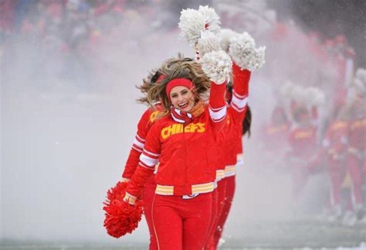 Misty Copeland’s Mother Sylvia DelaCerna Was A Former Kansas City Chief Cheerleader
