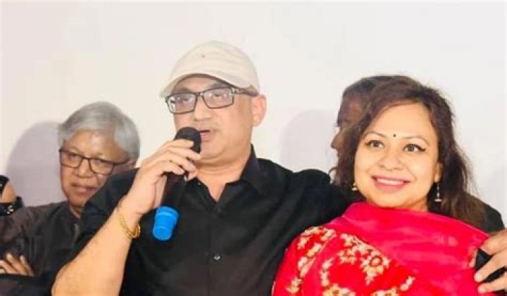 
Murad Hasan is Married to Wife: Jahanara Ehsan. Kids 