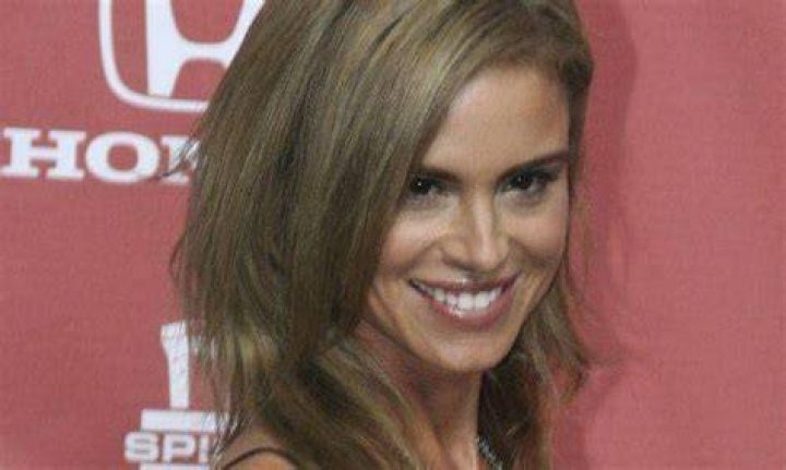 
Naked Truth About Betsy Russell – Where is she today? Wiki 