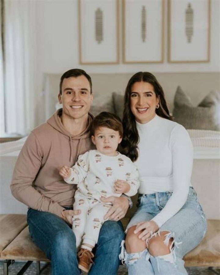 
Nicole Hampton Height, Age, Who, Husband, Biography, Wiki, Net Worth 
