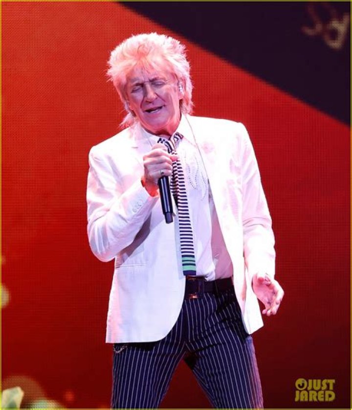 
Rod Stewart Says He ‘Turned Down’ $1 Million to Perform in Qatar amid FIFA World Cup Criticism 