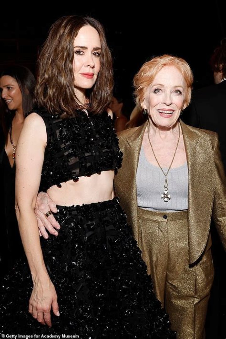 
Sarah Paulson Stated That Men Did Not Approach Her Because They Assumed She Was Gay 
