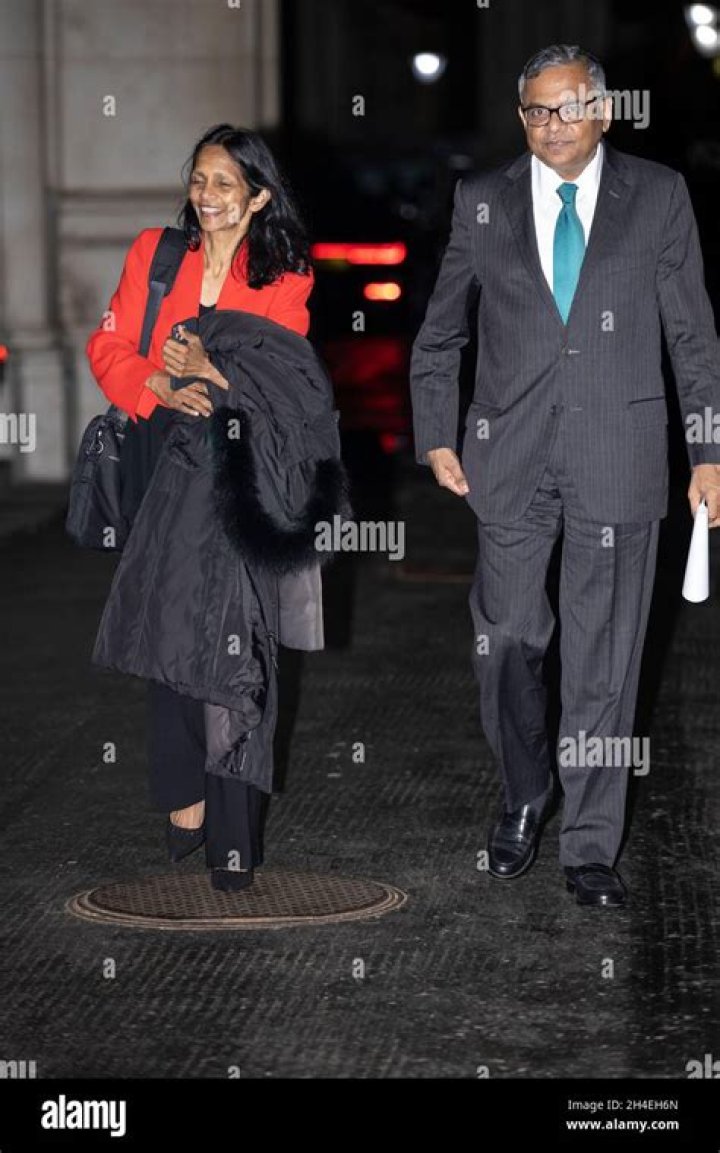 
Shemara Wikramanayake Husband Ed Gilmartin Net Worth, Macquarie Boss Luxurious House And Lifestyle 
