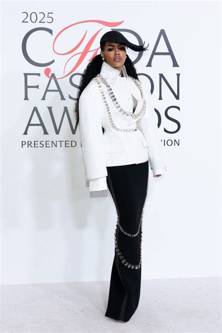 
Teyana Taylor Weight Loss And Transformation: Diet And Workout 