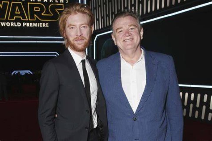 
Tom Gleeson Height, Weight, Net Worth, Age, Birthday, Wikipedia, Who, Nationality, Biography 