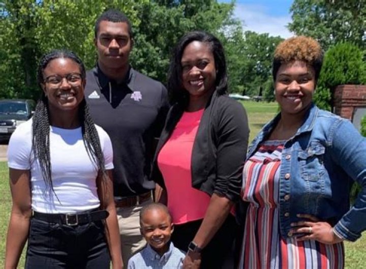
Tyree Wilson Family Excited For The NFL Draft 2023 