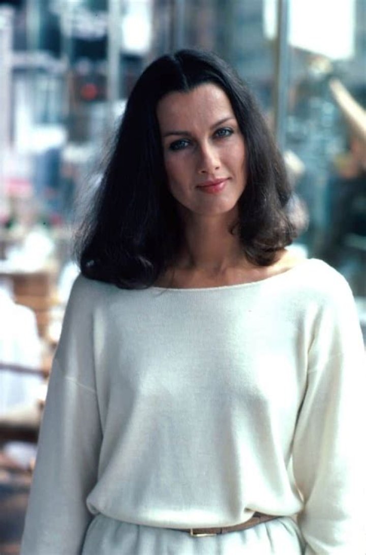 Where is Veronica Hamel now? What is she doing today? Wiki