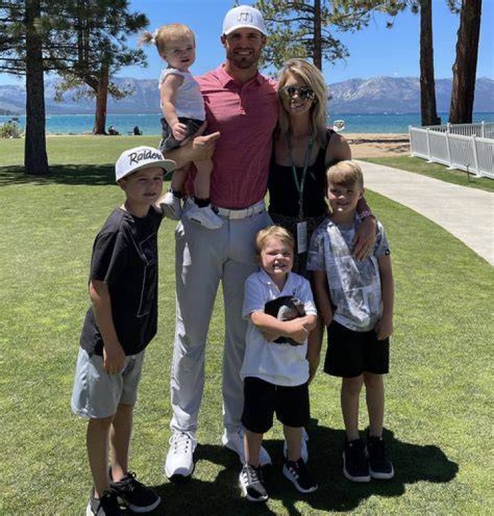 Who are Derek Carrs Parents? Derek Carr Biography, Parents Name and More