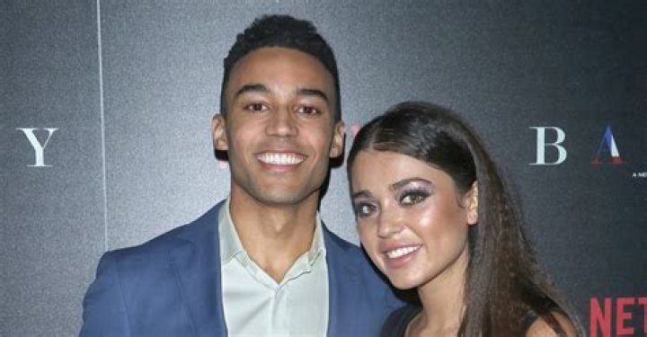 
Who Are Devon Terrell Parents? Ethnicity Girlfriend And Siblings 