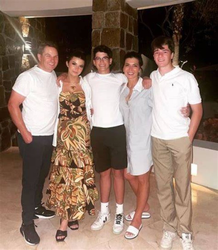 
Who Are Ellie Zeiler Brothers, Ben and William Zeiler? Her Parents And Net Worth 
