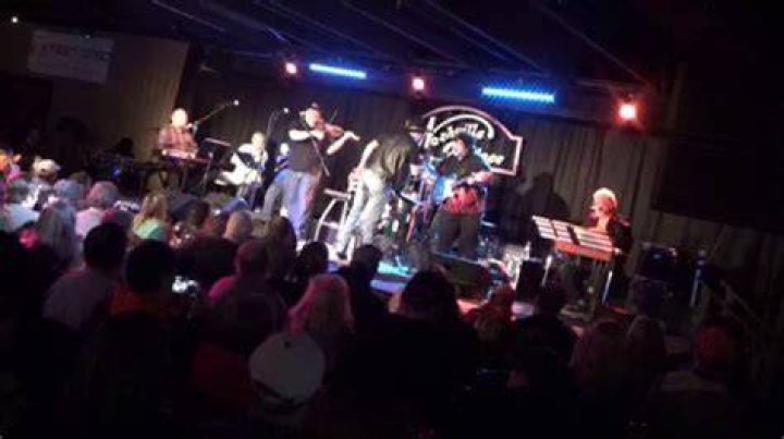 Who Are Whey Jennings Parents Terry Vance And Katherine? More Details On The Singer