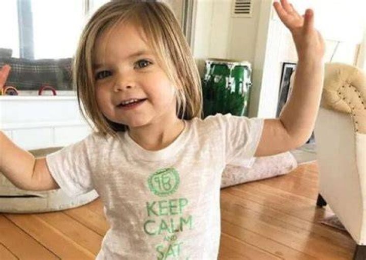Who Is Flora Oosterhouse, Amy Smart’s Daughter With Carter Oosterhouse